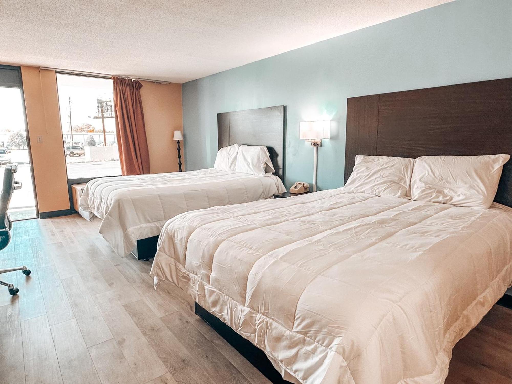 Laker Inn Jamestown Екстериор снимка